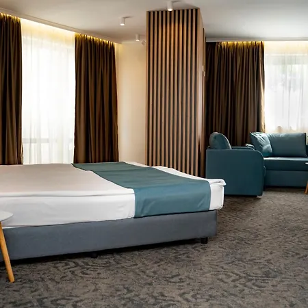 Aqua Hotel 4*